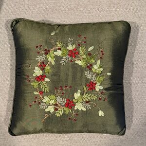 Berry wreath accent pillow